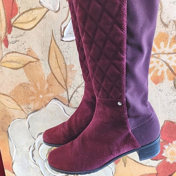 STUART WEITZMAN Merlot Wine Suede Knee High 2" Heel Slip On Elastic Back Boots 9 - Picture 3 of 15
